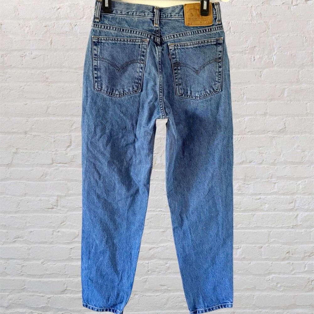 Vintage Levi's Slim Fit 512 Women's Size 8S 8 Short Tapered Leg Blue 100% Cotton